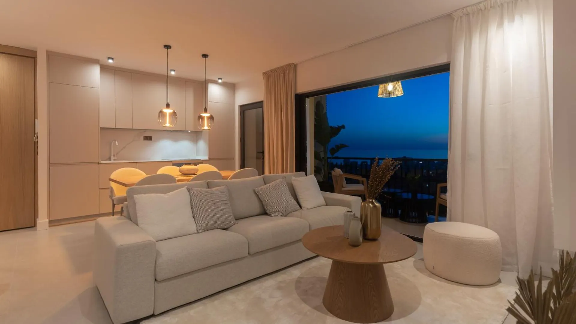 Sunsethome Marbella Modern 2 Beds Apartament With Sea View 0*,  España